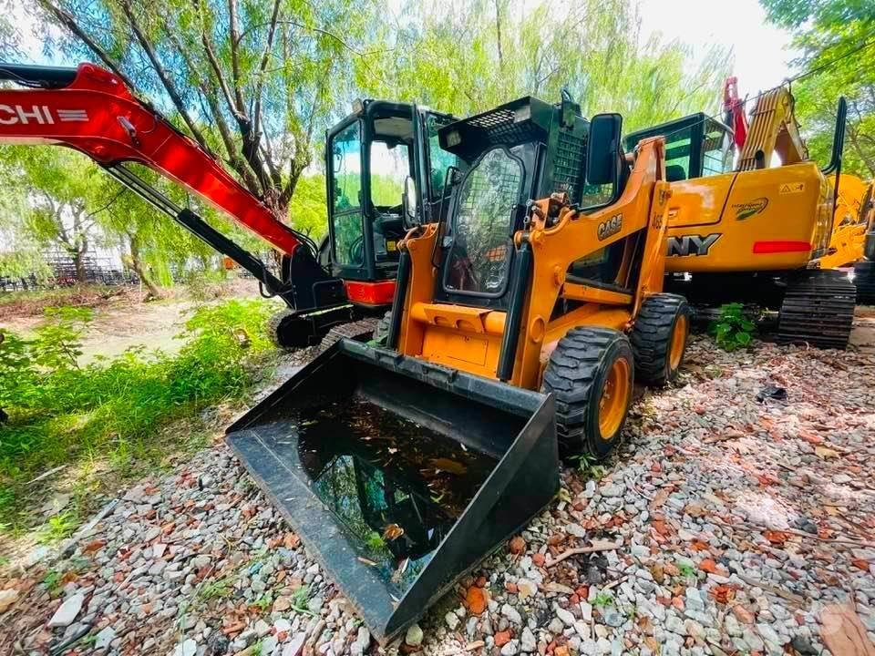 CASE 465 HD Kompaktrakodók