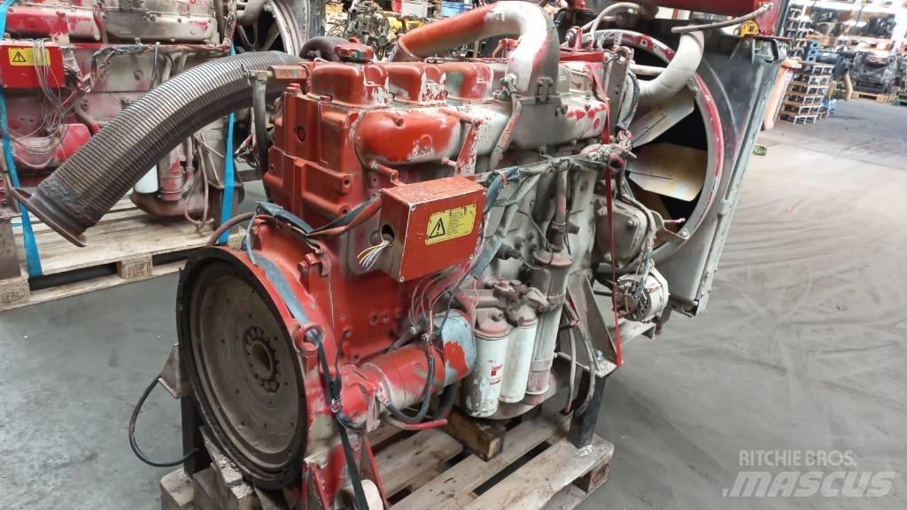 Volvo TD121G Motorok