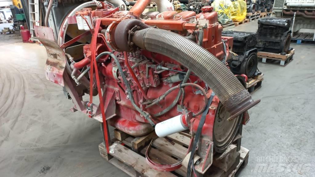 Volvo TD121G Motorok