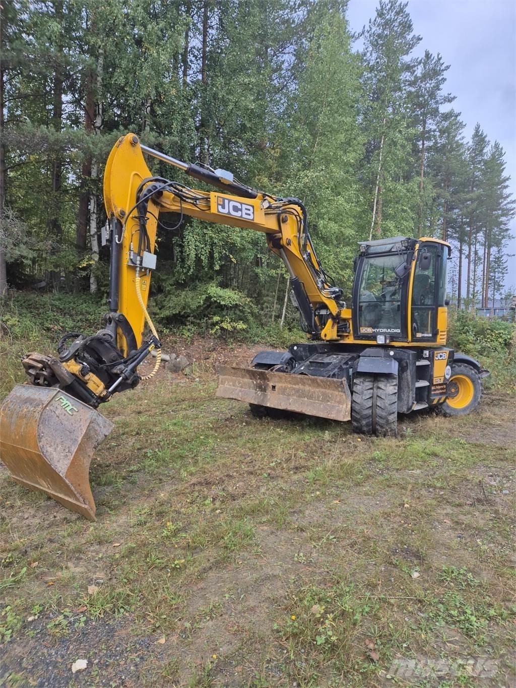 JCB 110W Hydradig Gumikerekes kotrók