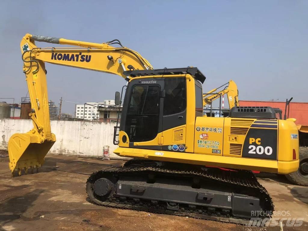 Komatsu PC200-8 Lánctalpas kotrók