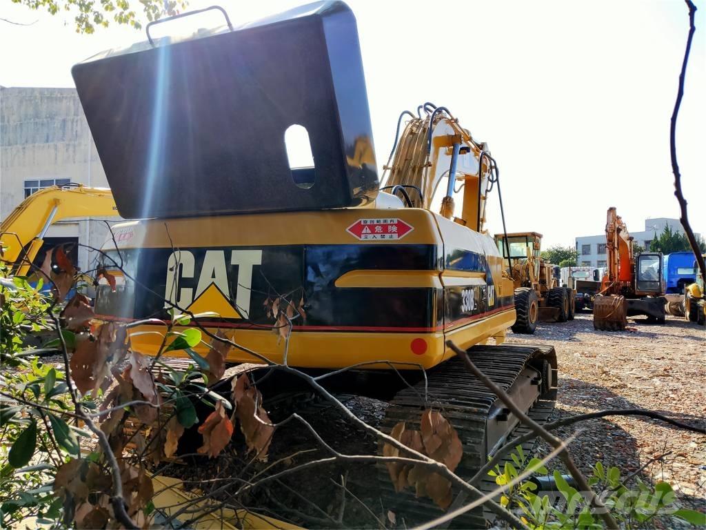 CAT 330 B L Lánctalpas kotrók