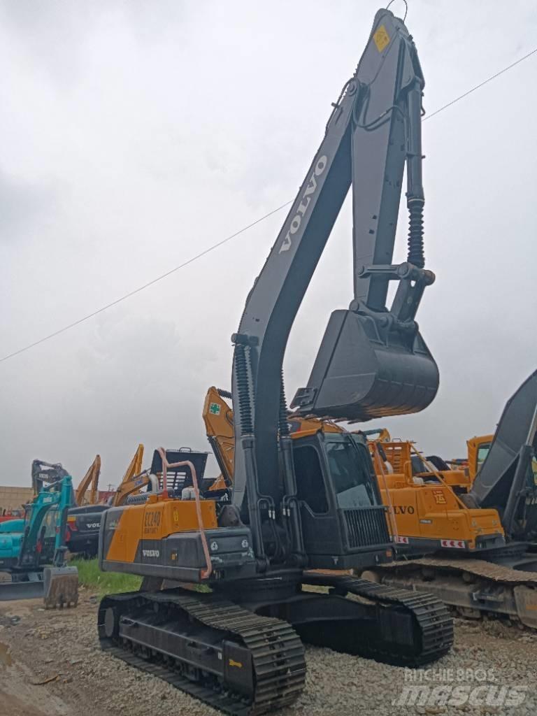 Volvo EC 240 Lánctalpas kotrók