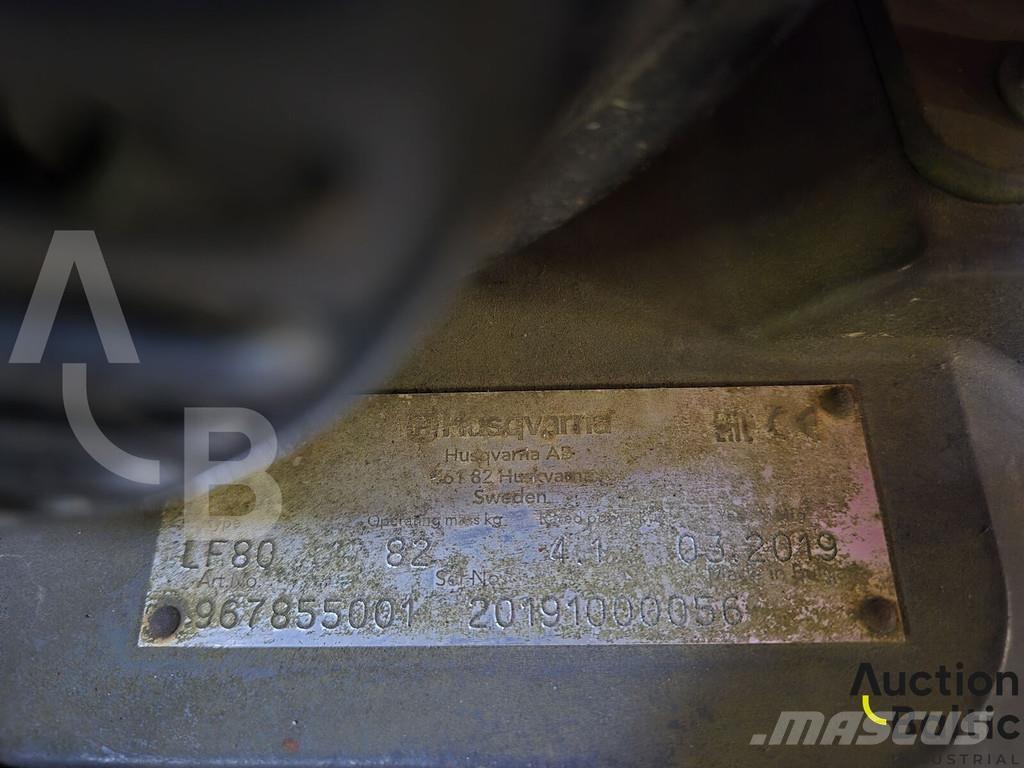 Husqvarna LF80 Vibrátorok