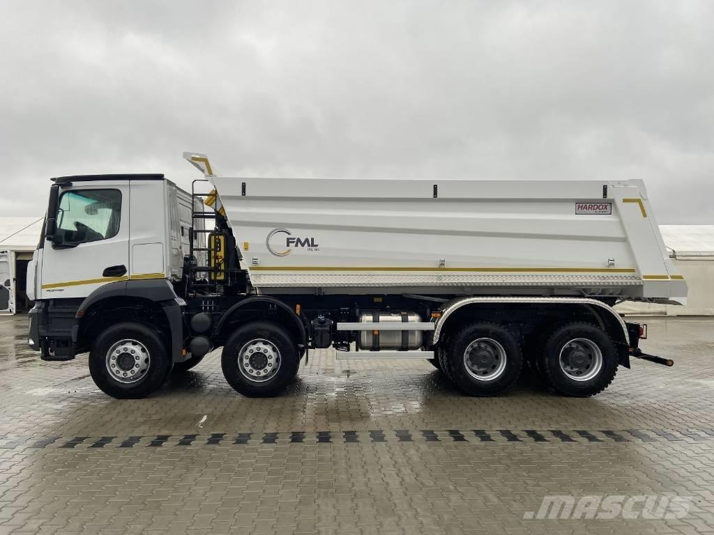 Mercedes-Benz 4143 Billenő teherautók