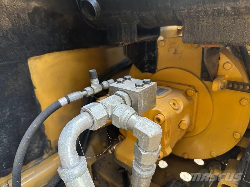 CAT 308E Lánctalpas kotrók