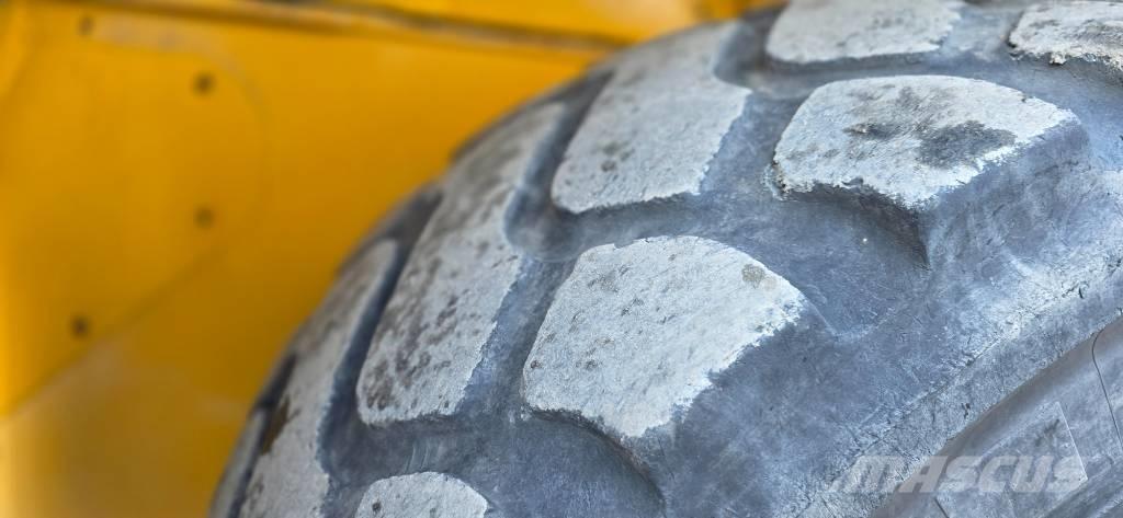 Volvo L 220 G Gumikerekes homlokrakodók