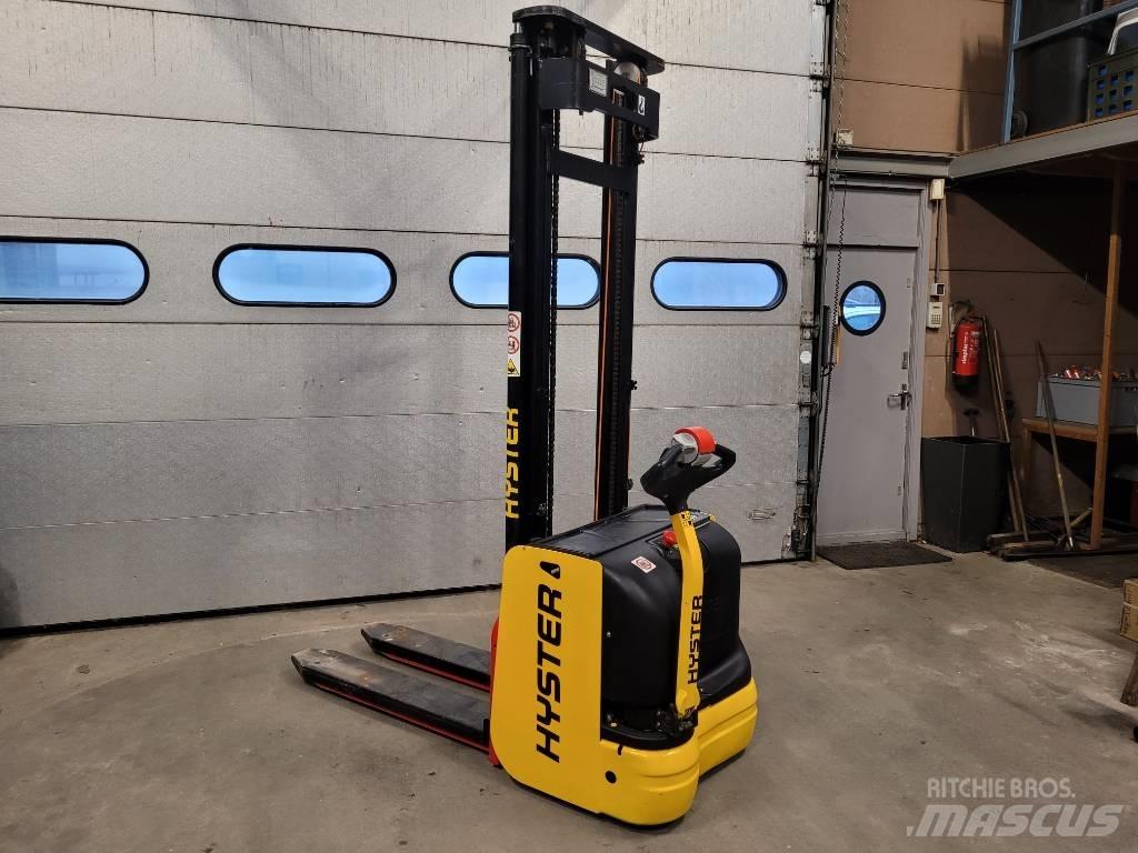 Hyster S 1.6 Gyalogkíséretű targonca