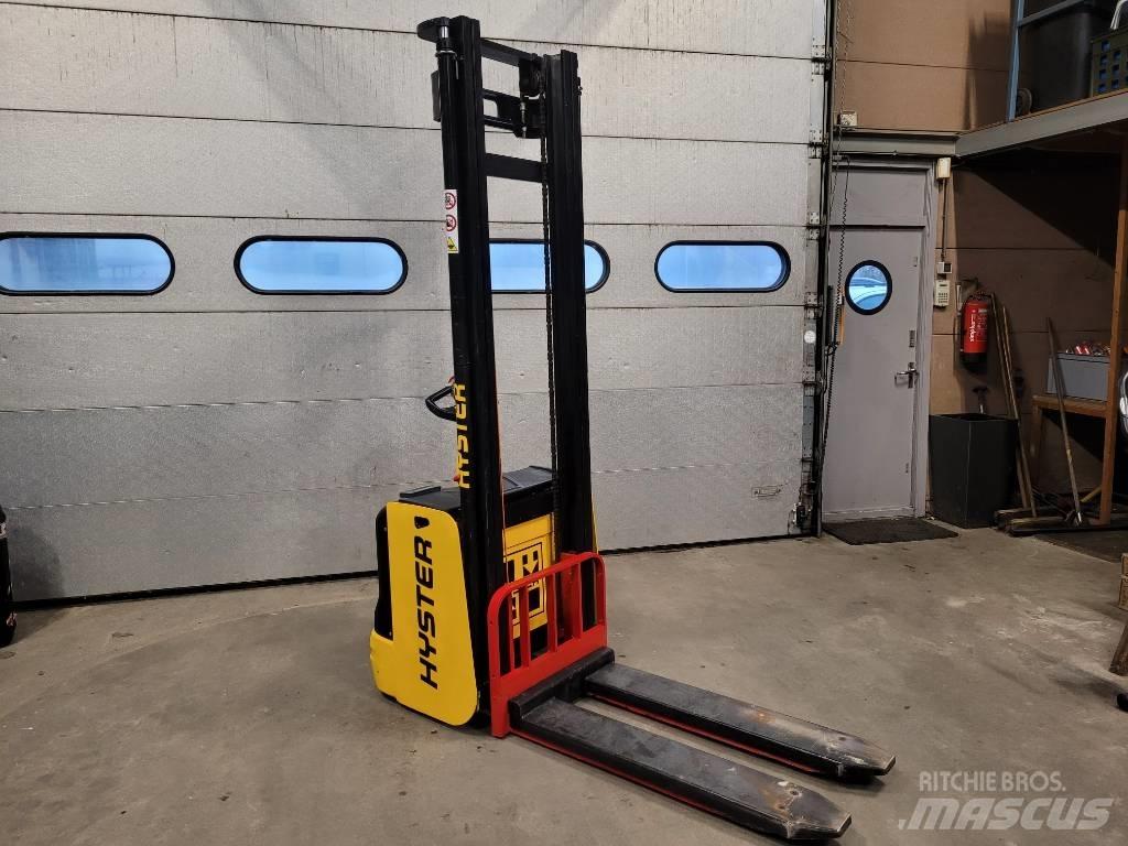 Hyster S 1.6 Gyalogkíséretű targonca