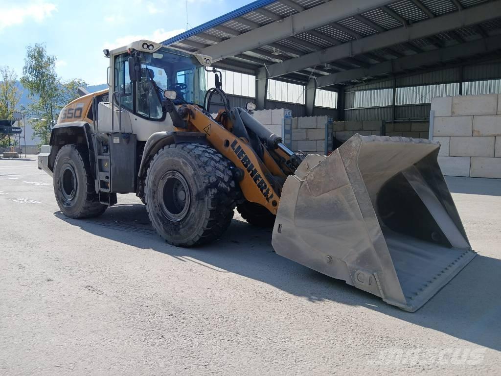 Liebherr L 550 Gumikerekes homlokrakodók
