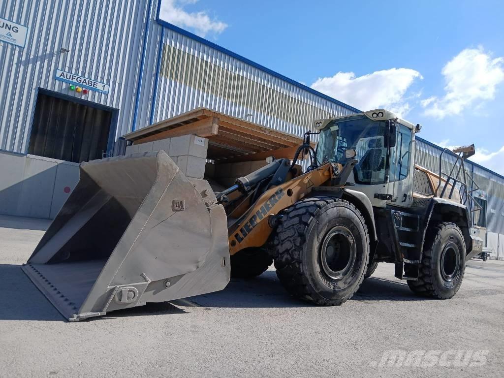 Liebherr L 550 Gumikerekes homlokrakodók