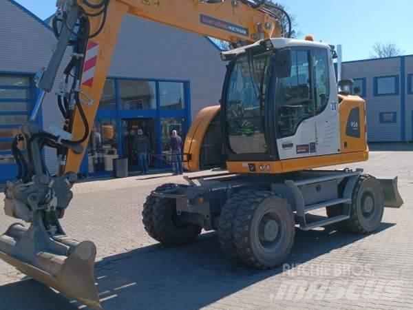 Liebherr A 916 Comp Gumikerekes kotrók