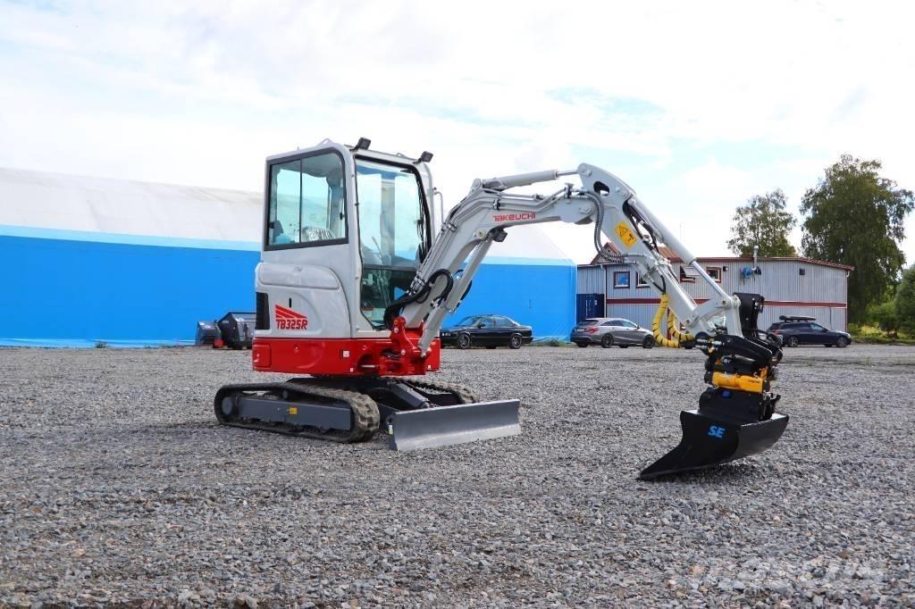 Takeuchi TB325R Mini kotrók < 7t