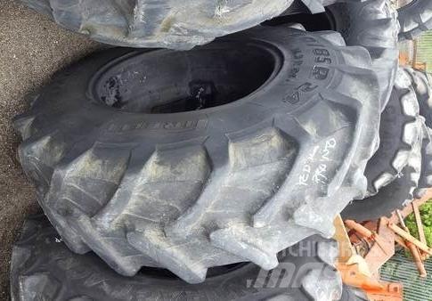 Pneu 14.9R24 Gumiabroncsok, kerekek és felnik