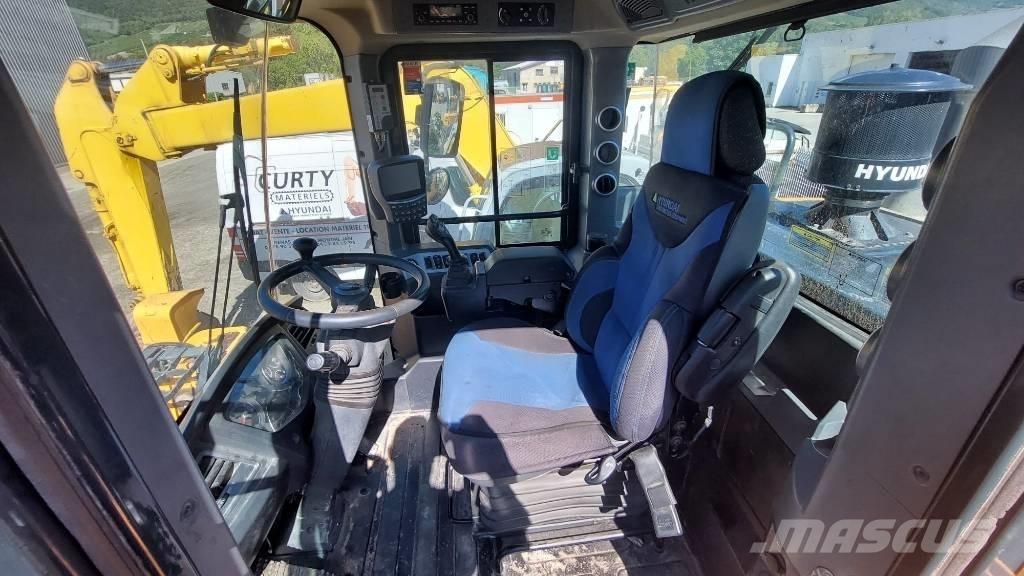 Hyundai HL 960 Gumikerekes homlokrakodók
