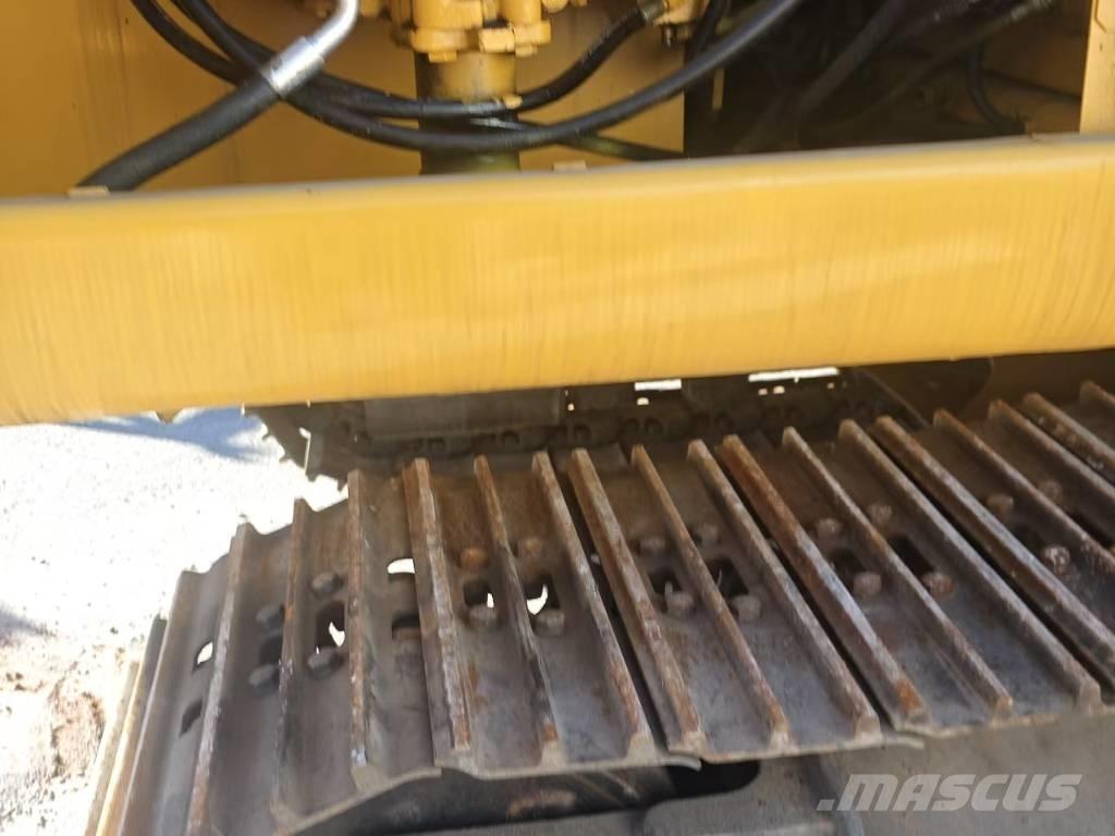 CAT 320 C L Lánctalpas kotrók