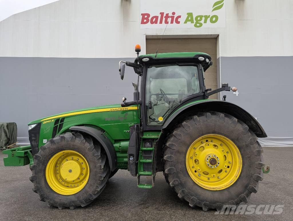 John Deere 8345 R Traktorok