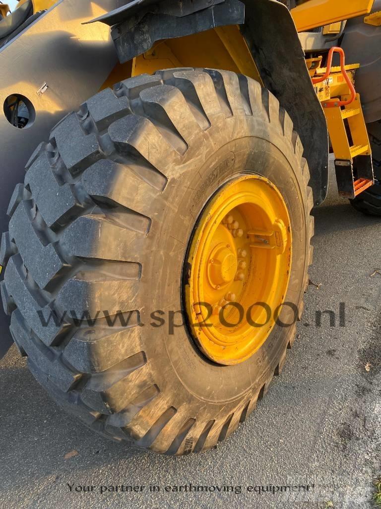 Volvo L 120 H Gumikerekes homlokrakodók