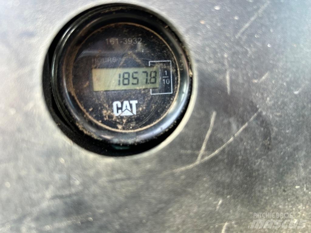 CAT 303.5 C Mini kotrók < 7t