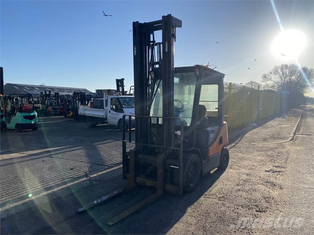 Doosan D30S-5 Dízel targoncák