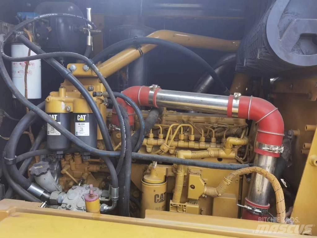 CAT 140 K Gréderek
