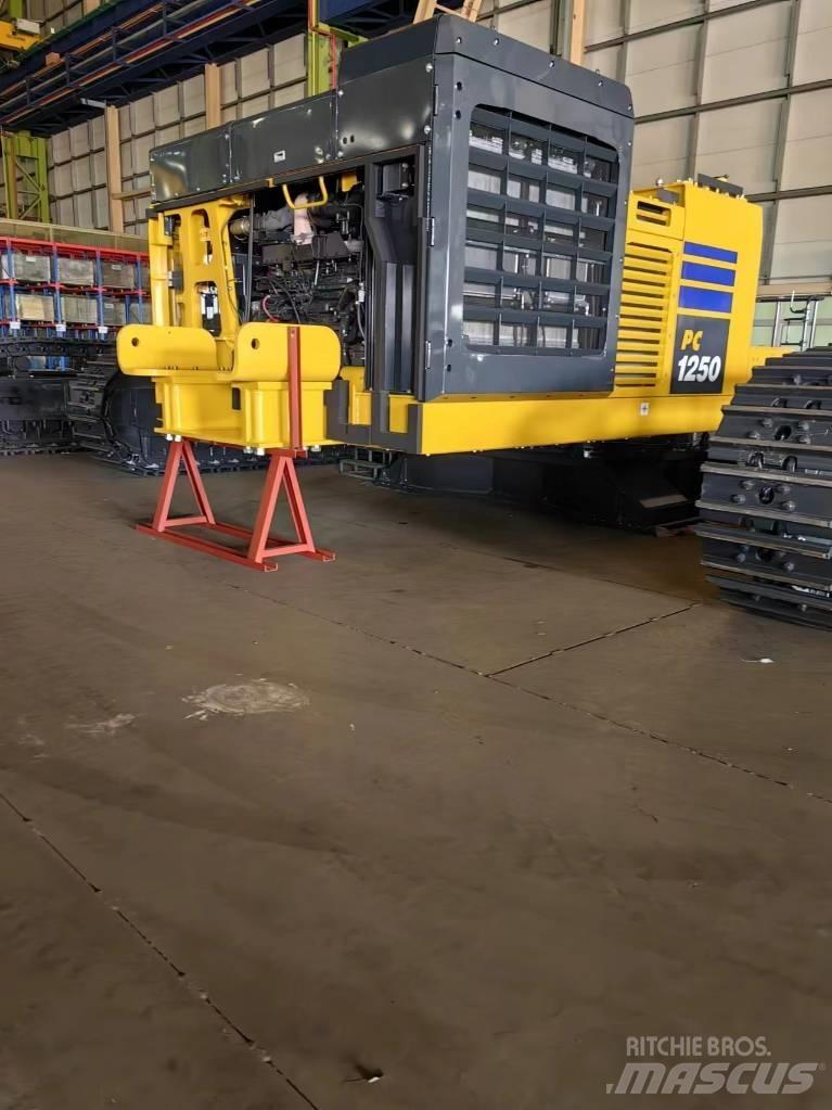 Komatsu 1250 Lánctalpas kotrók