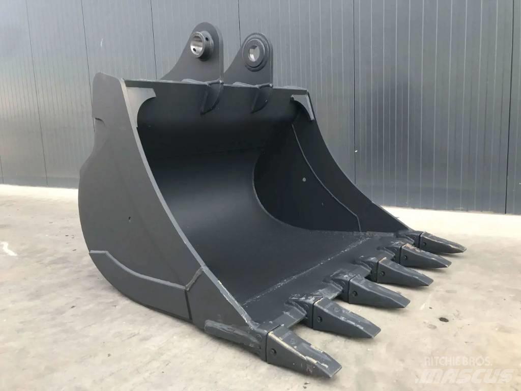 Komatsu PC228 Kanalak