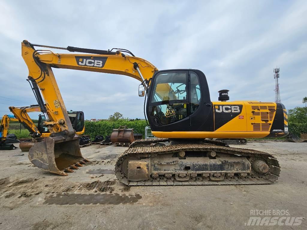 JCB 235 HD Lánctalpas kotrók