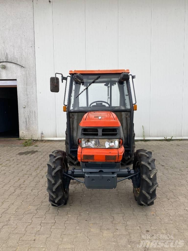 Kubota GL 320 Kompakt traktorok