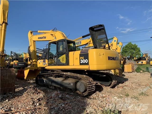 Komatsu PC300-7 Lánctalpas kotrók