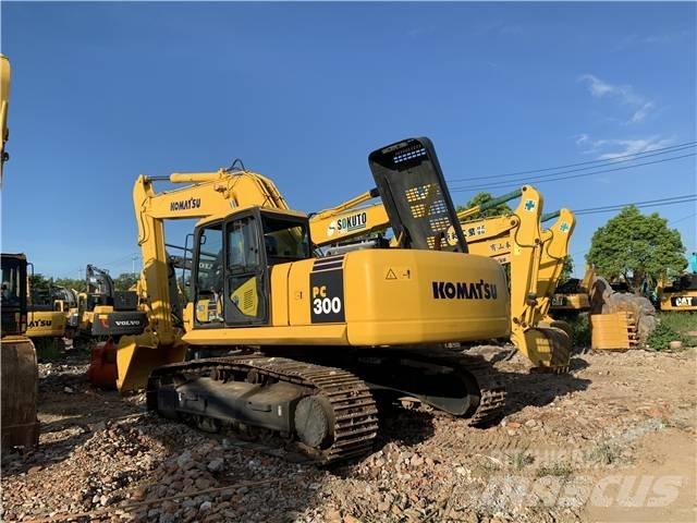 Komatsu PC300-7 Lánctalpas kotrók