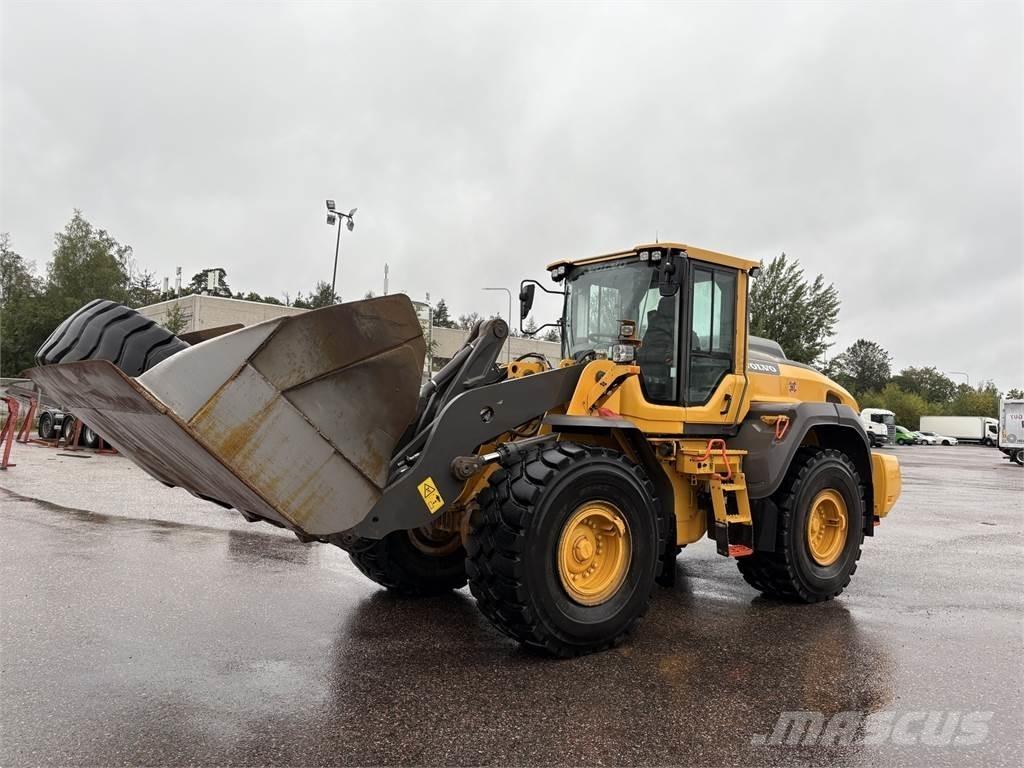 Volvo L110H Gumikerekes homlokrakodók
