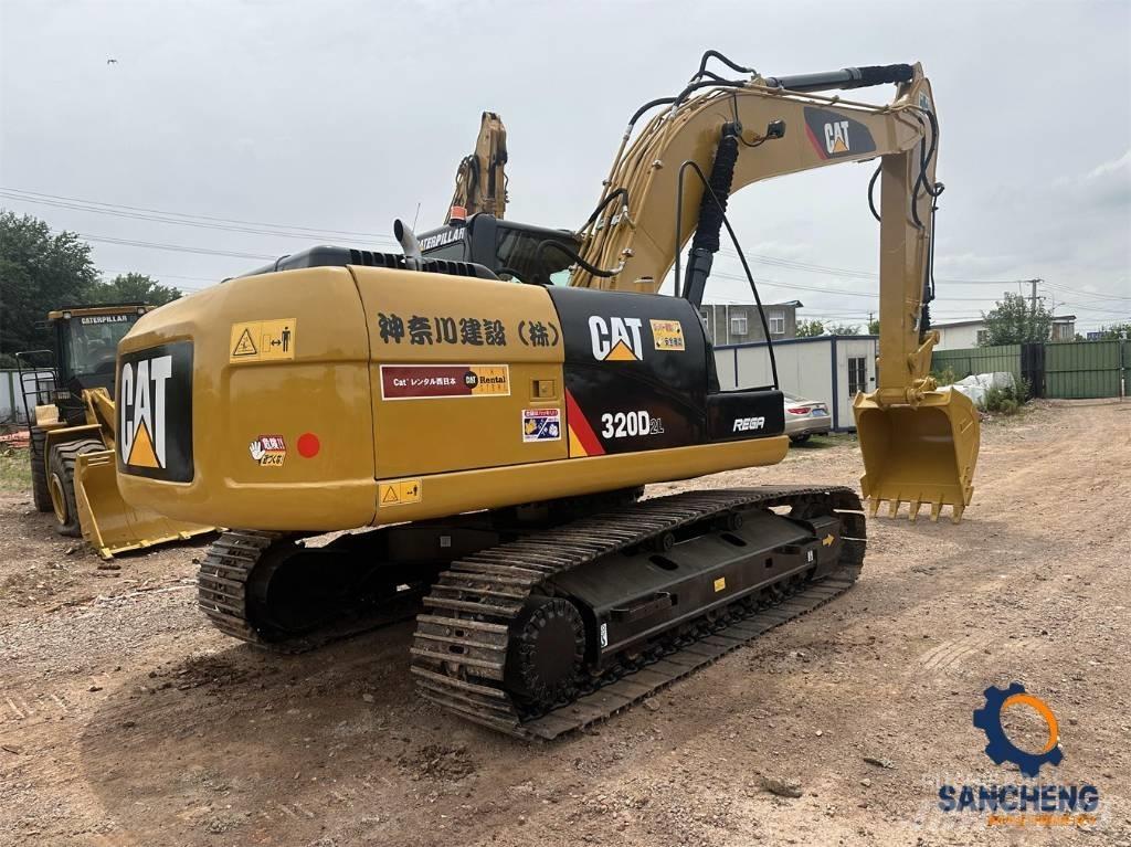 CAT 320 D L Lánctalpas kotrók