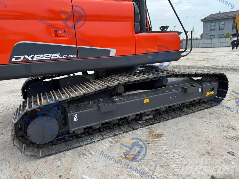 Doosan DX 225 LC-9C Lánctalpas kotrók