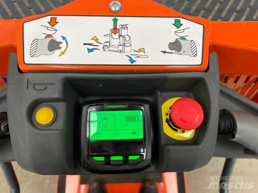 JLG DSP -S Komissiózó magas emelésű targonca