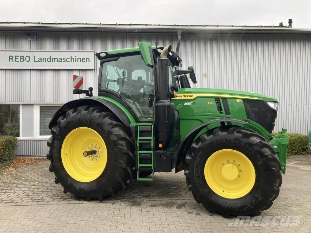 John Deere 6R250 Traktorok