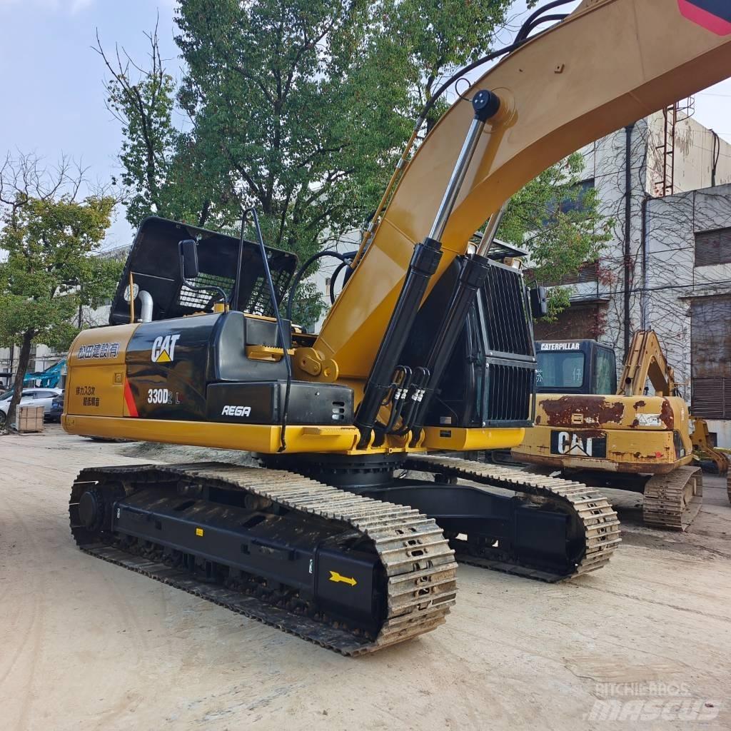 CAT 330D2L Lánctalpas kotrók