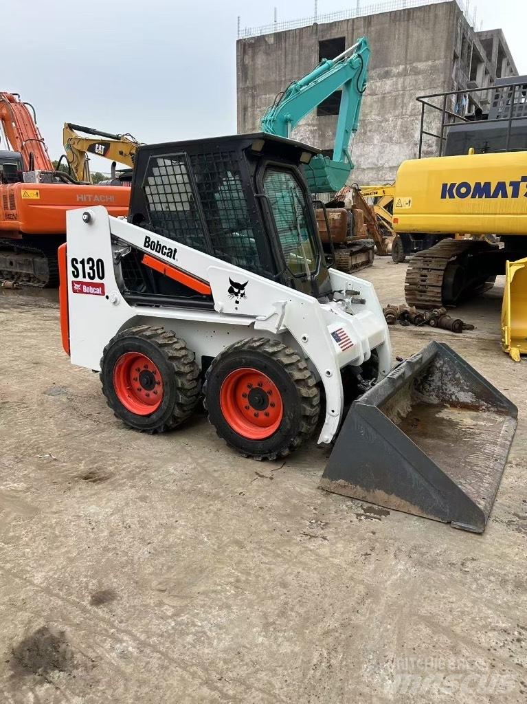 Bobcat S 130 Kompaktrakodók