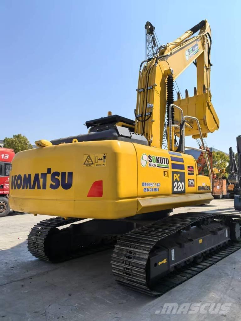 Komatsu PC 220-8 Lánctalpas kotrók