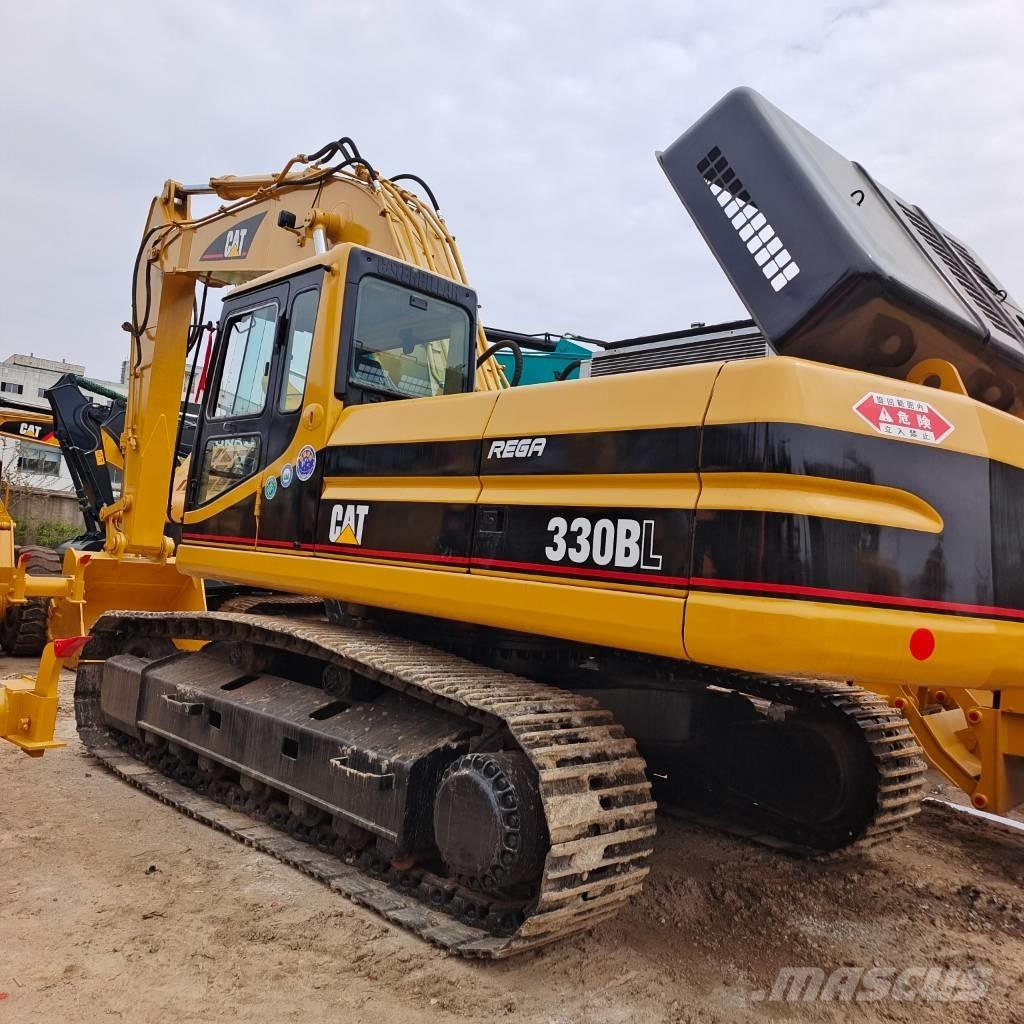 CAT 330 B L Lánctalpas kotrók