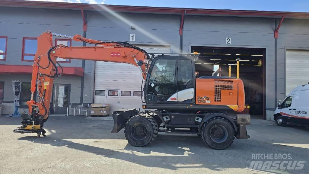 Hitachi ZX 170 W-5 Gumikerekes kotrók