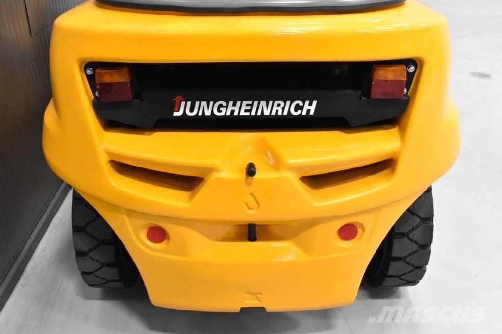 Jungheinrich TFG 540 Gázüzemű targoncák