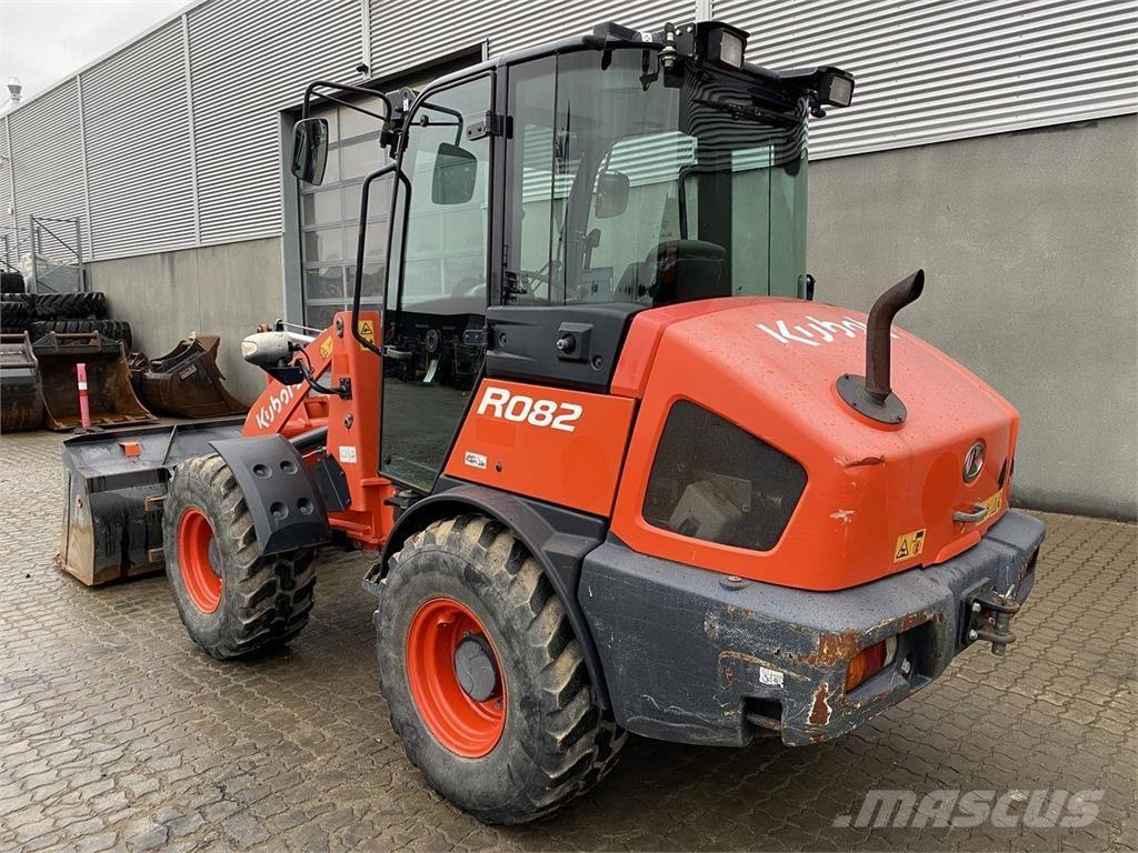Kubota R082 Univerzális rakodók
