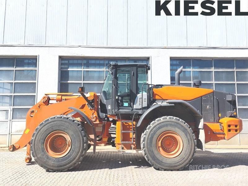 Hitachi ZW 310-6 Gumikerekes homlokrakodók