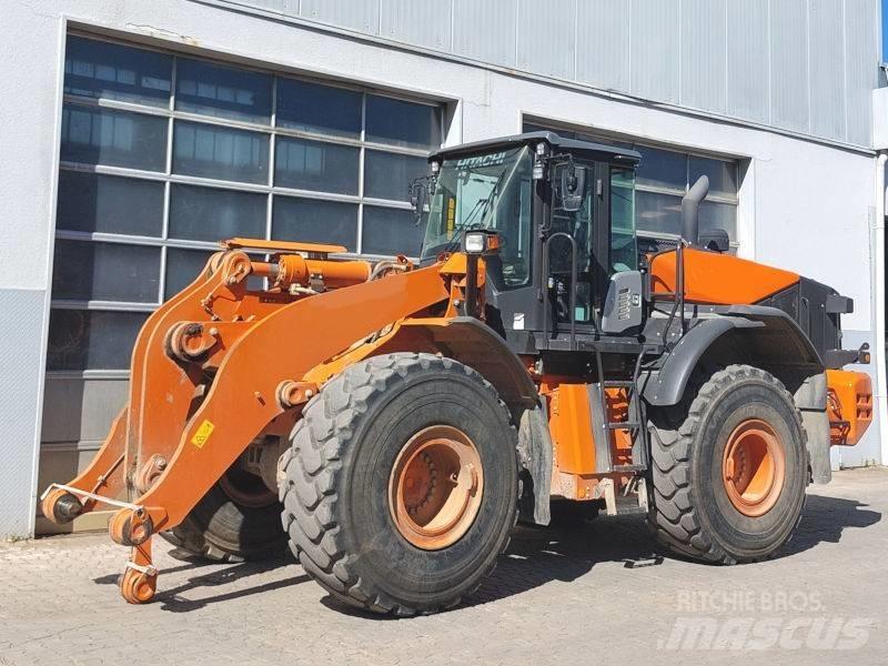 Hitachi ZW 310-6 Gumikerekes homlokrakodók