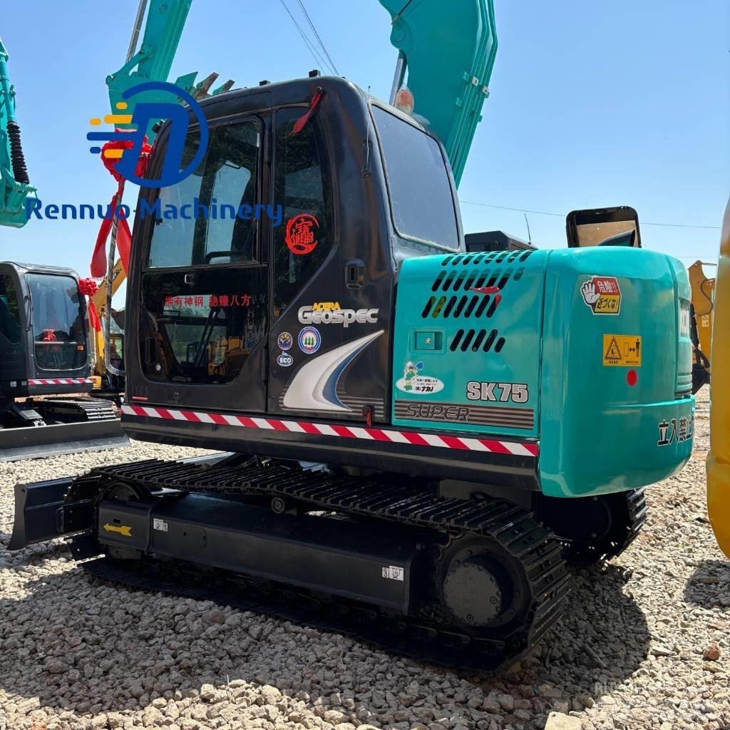 Kobelco SK75 Lánctalpas kotrók