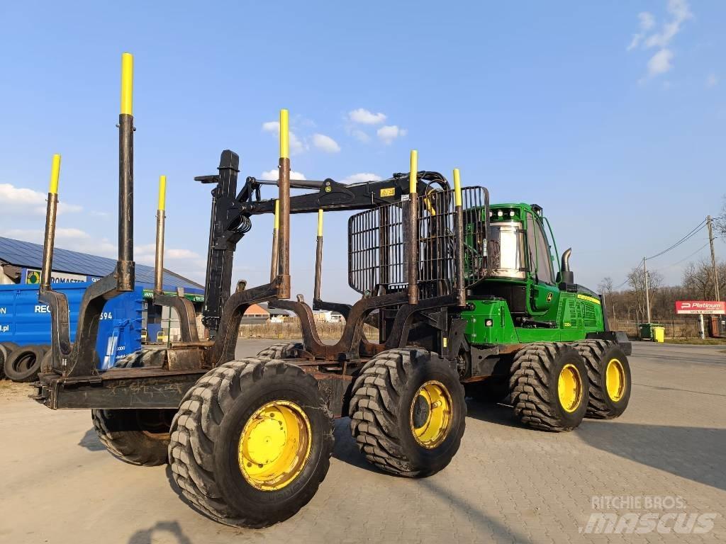 John Deere 1210 G Kihordók