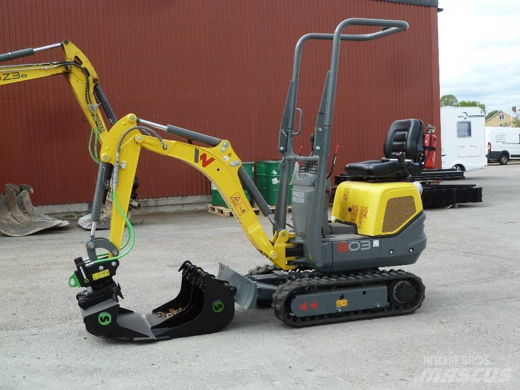 Wacker Neuson 803 Mini kotrók < 7t