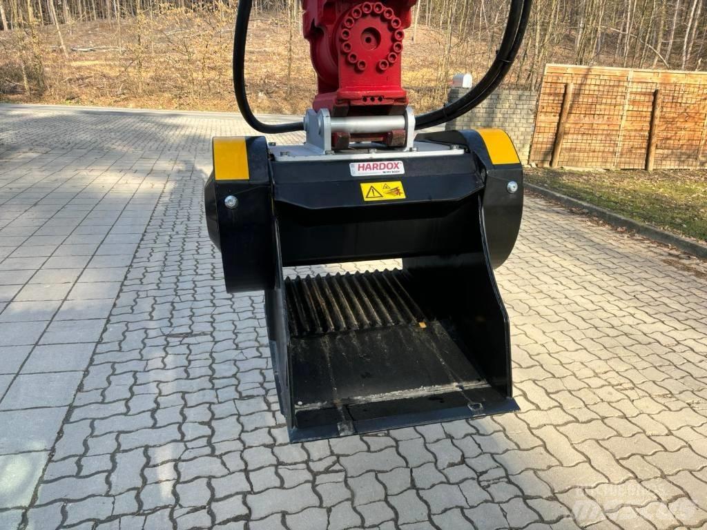 MB Crusher C 50 S4 Törő kanalak