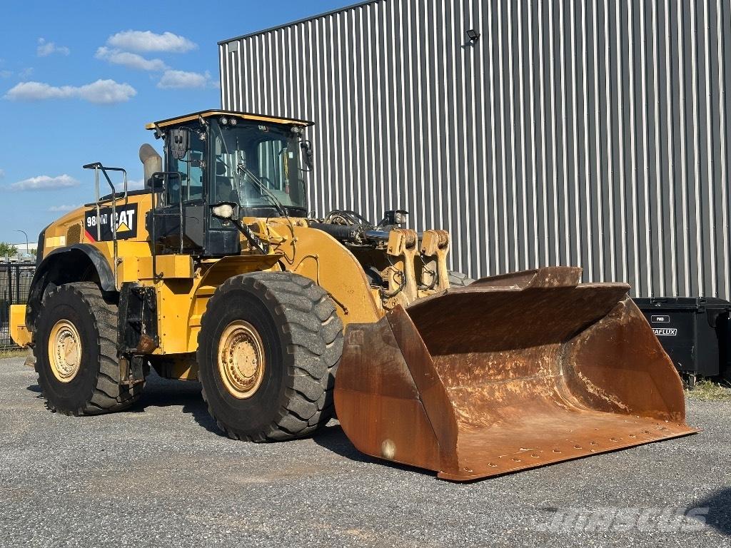 CAT 980 M Gumikerekes homlokrakodók